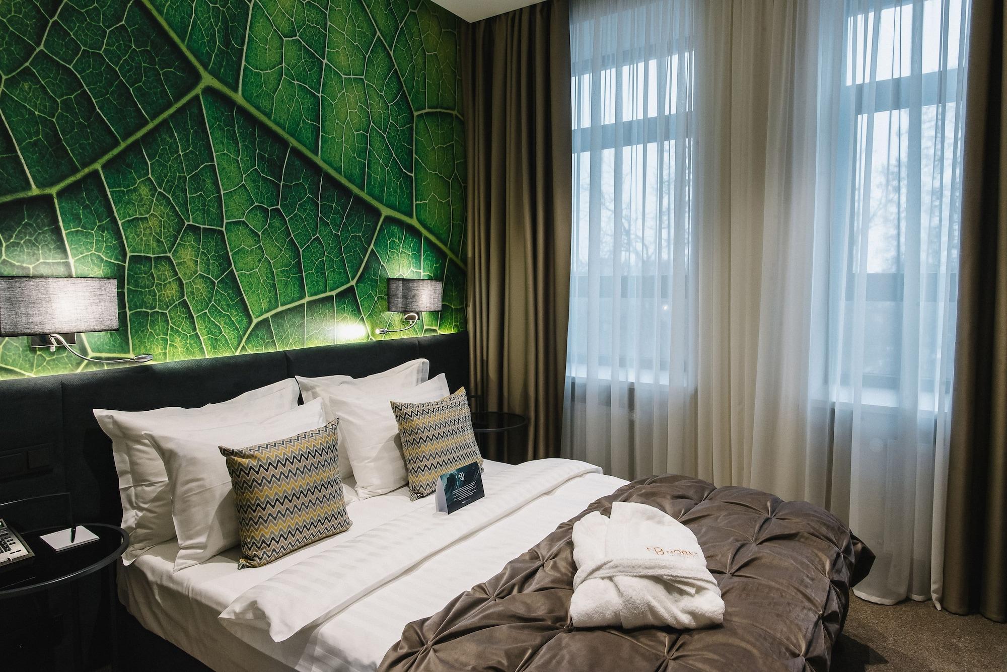 Noble Boutique Hotel Lutsk Luaran gambar
