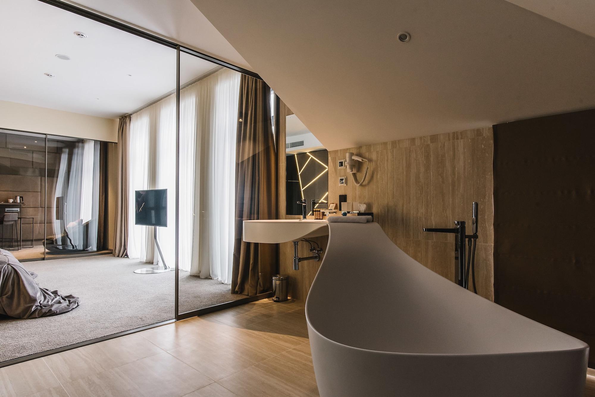 Noble Boutique Hotel Lutsk Luaran gambar