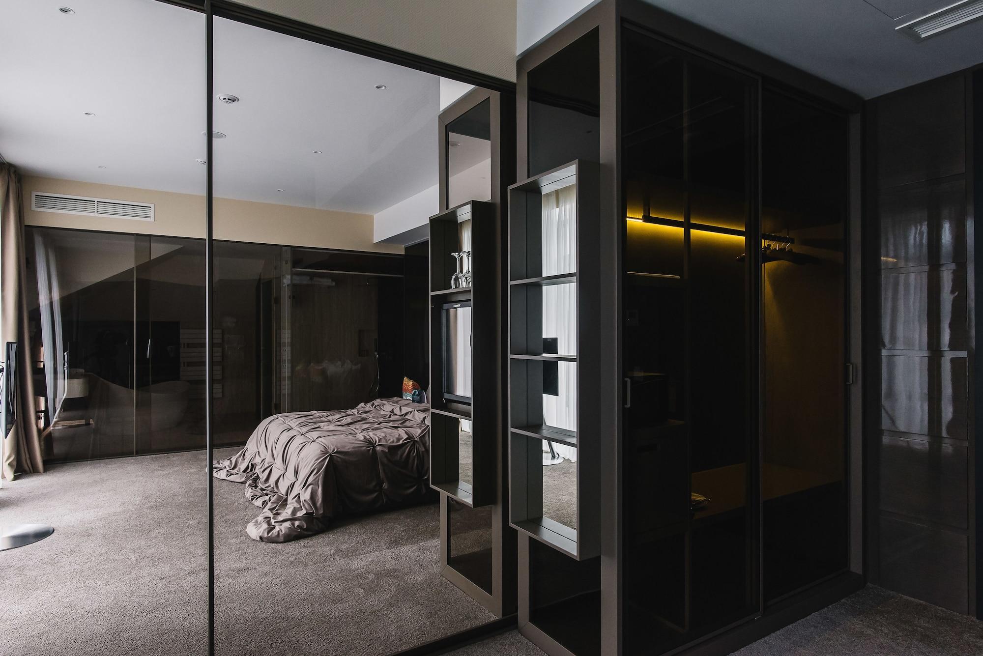 Noble Boutique Hotel Lutsk Luaran gambar