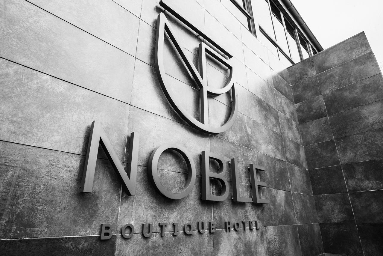 Noble Boutique Hotel Lutsk Luaran gambar