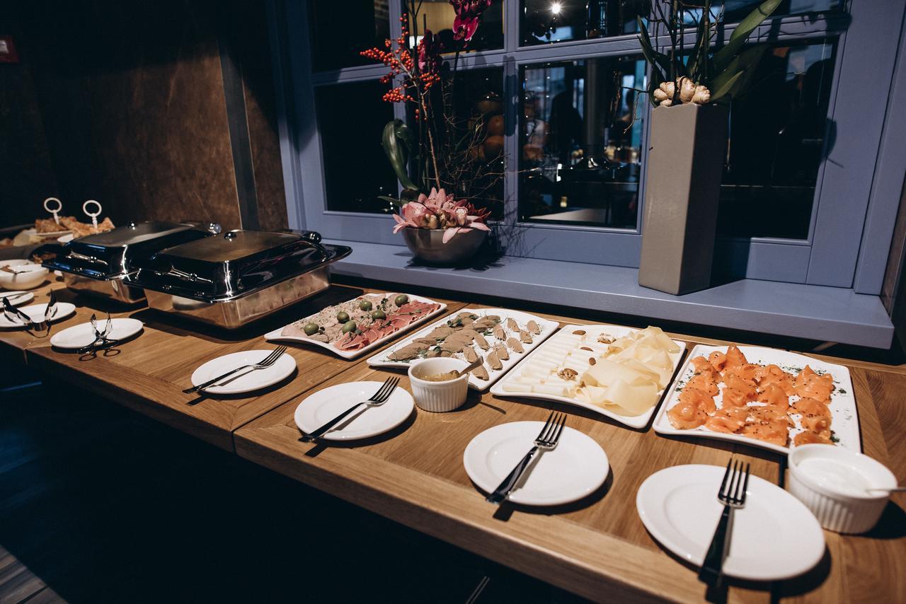 Noble Boutique Hotel Lutsk Luaran gambar