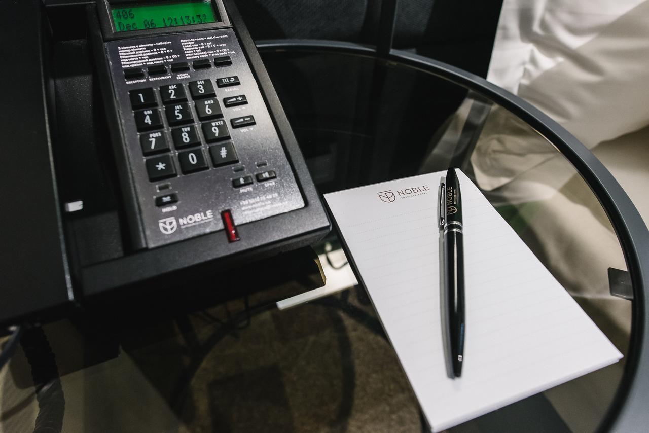 Noble Boutique Hotel Lutsk Luaran gambar