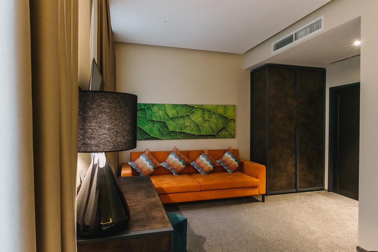 Noble Boutique Hotel Lutsk Luaran gambar