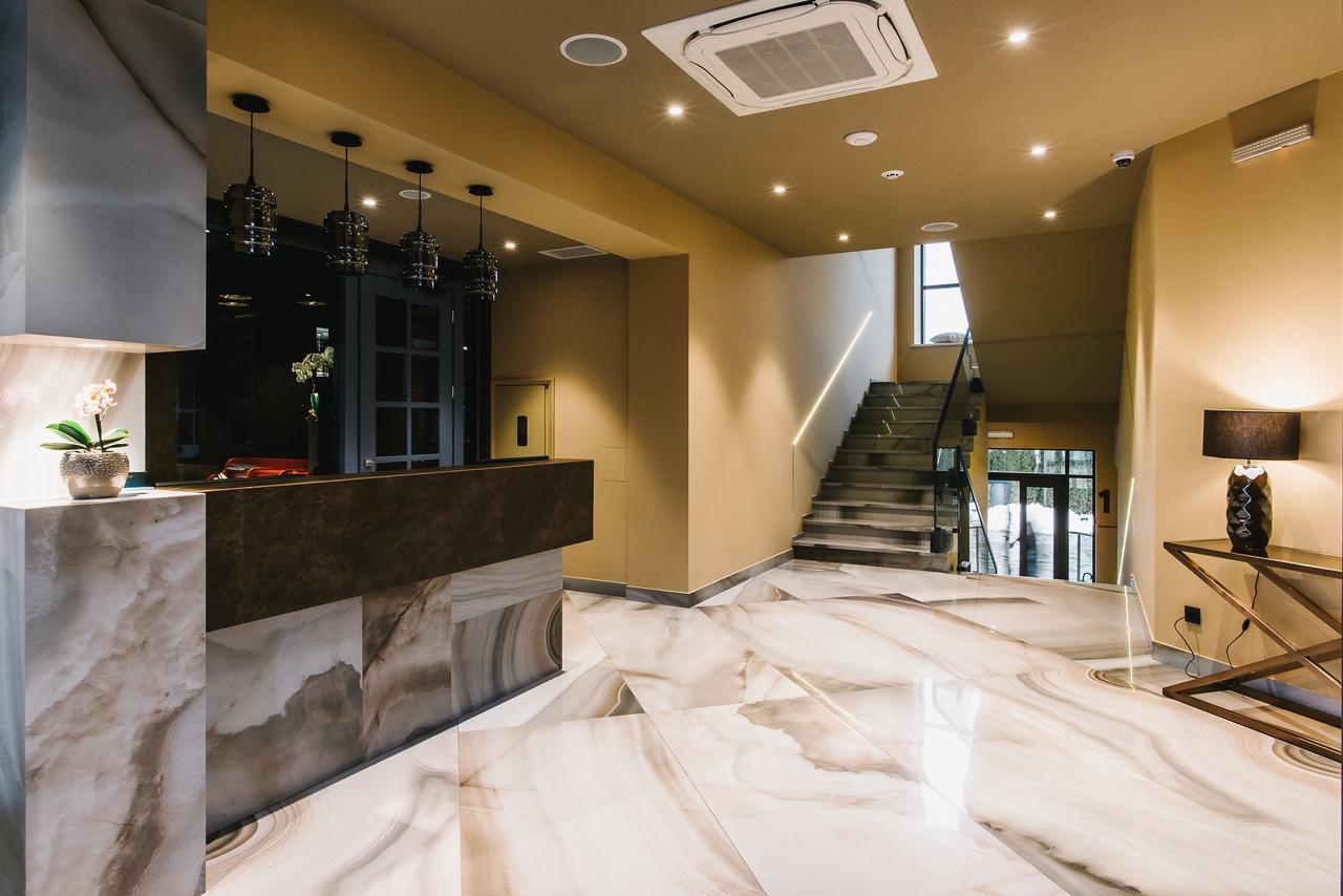 Noble Boutique Hotel Lutsk Luaran gambar